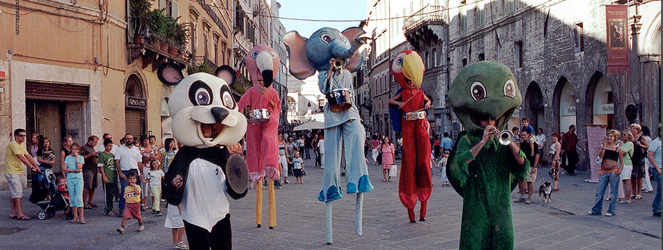 Abraxa Teatro - La Danza delle Fiere - Teatro di Strada