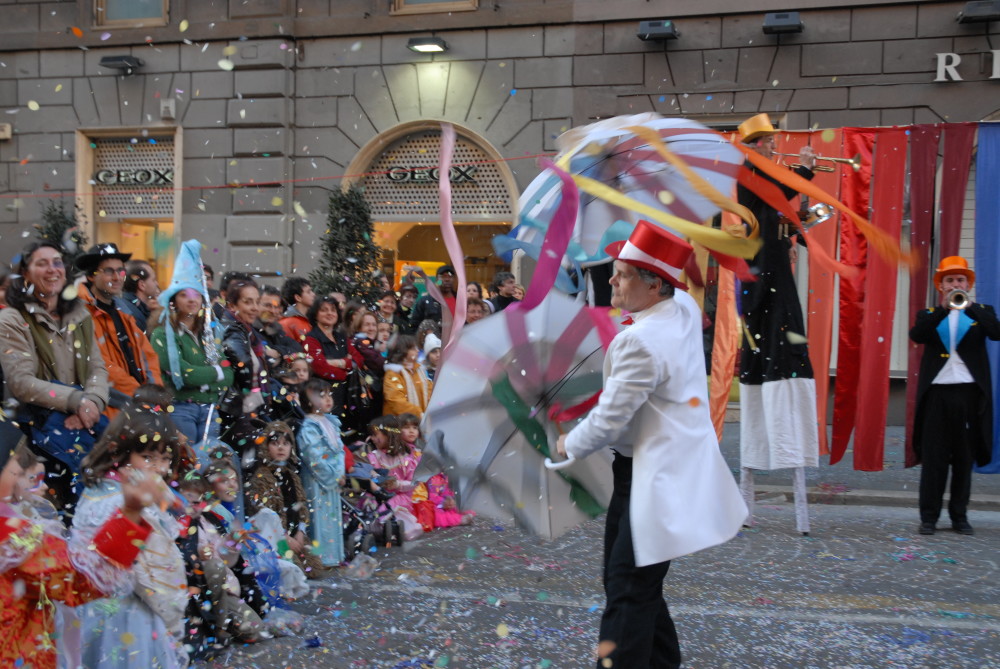 Abraxa Teatro - La Festa dei Colori